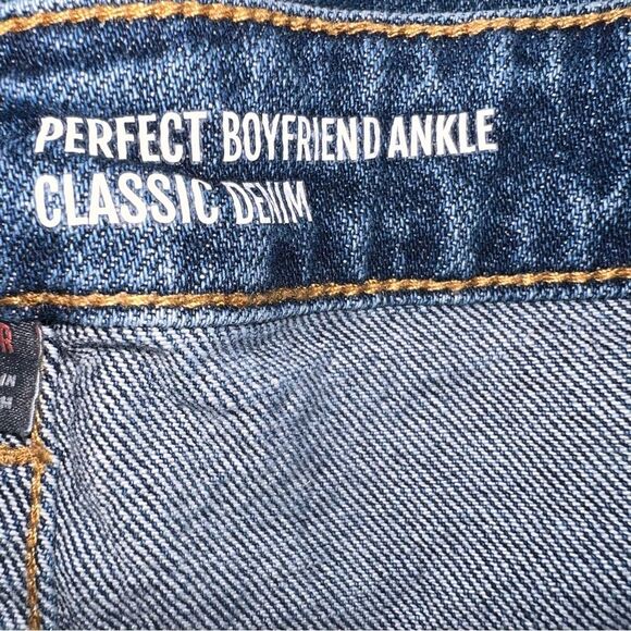 Torrid Perfect Boyfriend Ankle Jeans 26R Distressed Raw Hem Classic Denim - Picture 14 of 15